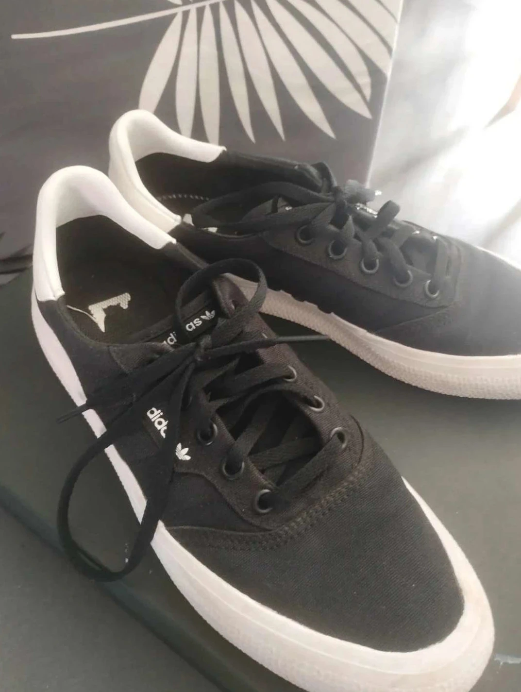 Tênis feminino em lona preta, Adidas P39 1/3 – photo 3